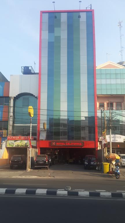 California Hotel Jacarta Exterior foto